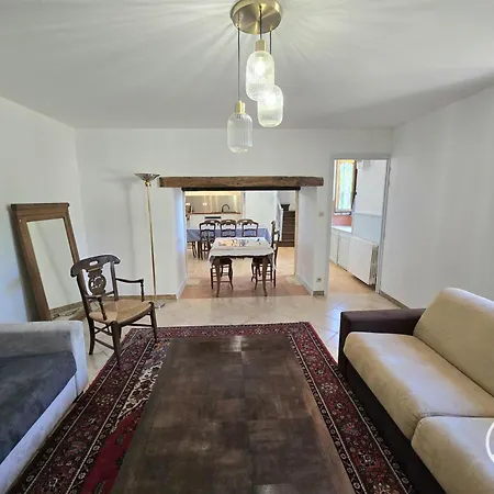 Grand Avec Parking, Animaux Ok - 10 Pers. - Fr-1-616-596 Casa vacanze Bars (Dordogne)